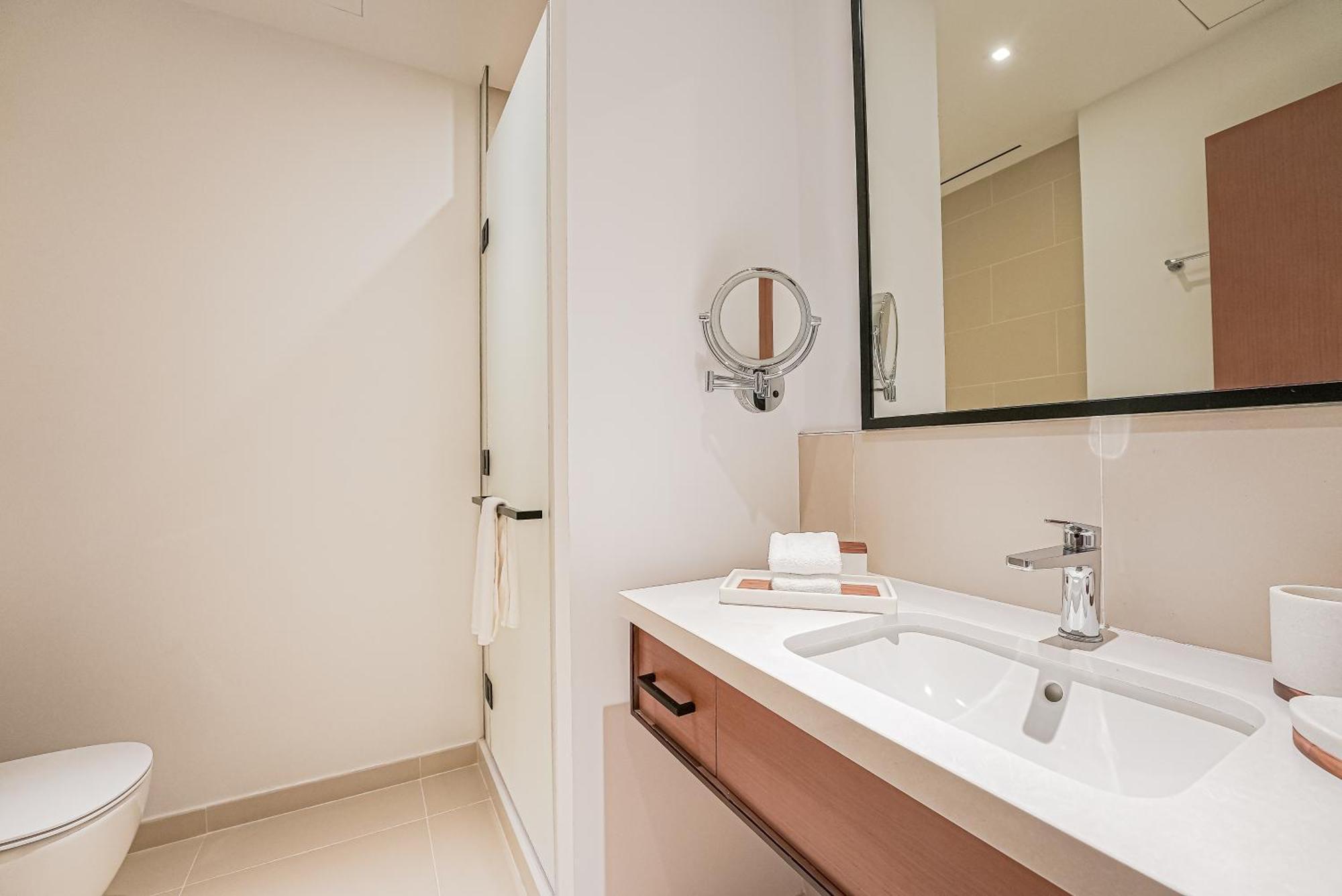 Modern 2Br High Floor Haven In Vida Dubai Marina Apartment Exterior foto