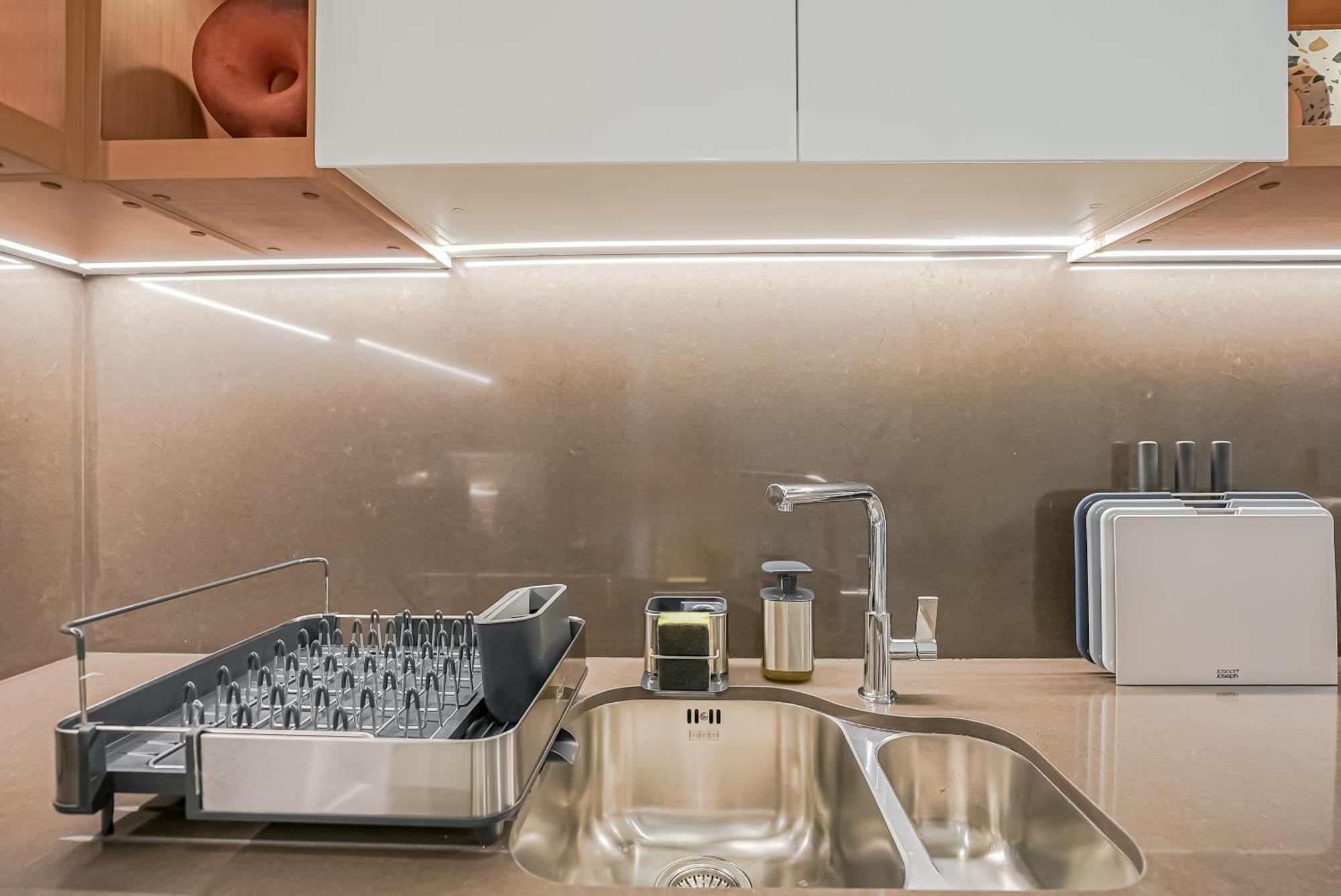 Modern 2Br High Floor Haven In Vida Dubai Marina Apartment Exterior foto